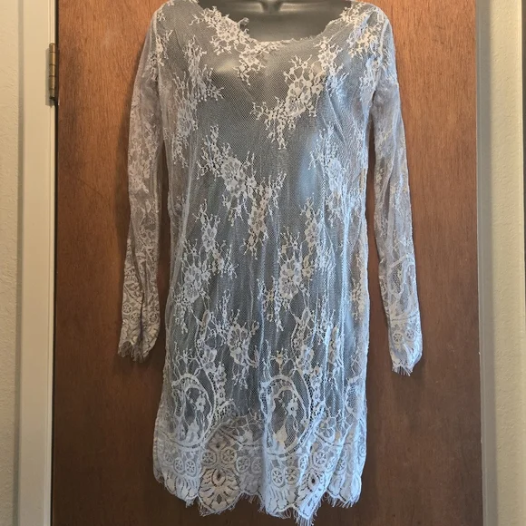 Sheer gray lace long sleeved dress by Cloe szM no designer tags - Picture 1 of 9